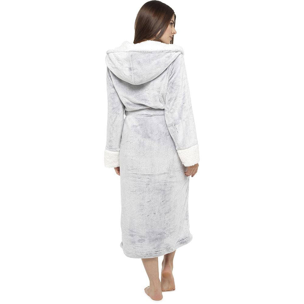 Snuggle Fleece Robe